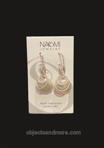 Classic Coin Pearl Earring by NAOMI